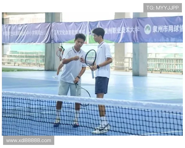 杭州网球队在全国网球耐力排行榜中荣获第四名的佳绩引发关注 杭州网球队在全国网球耐力排行榜中荣获第四名的佳绩引发关注