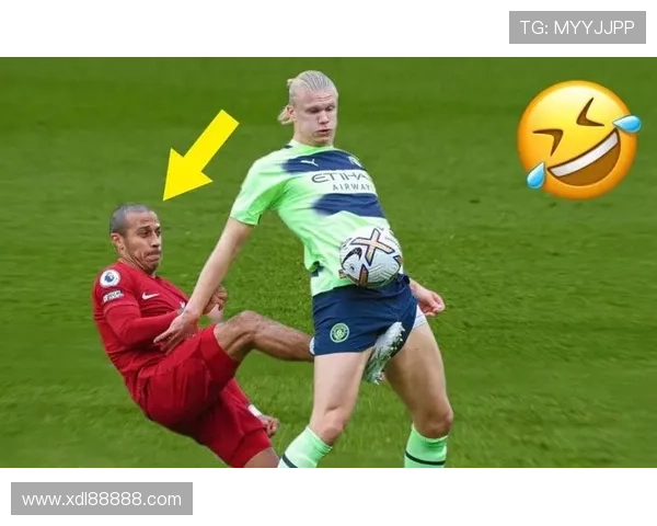 足球明星搞笑瞬间高清图片大集合让你捧腹大笑的精彩时刻 足球明星搞笑瞬间高清图片大集合让你捧腹大笑的精彩时刻