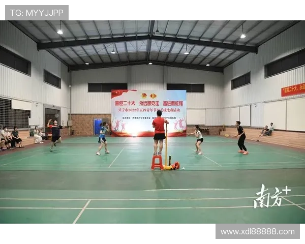 周娜独家分享羽毛球技巧与训练心得助你提升竞技水平