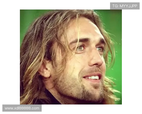 足球明星跨界新尝试谁是打过DJ的球场传奇