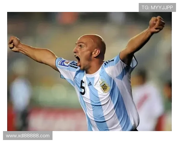 从绿茵场到街头巷尾足球明星化身普通人的奇幻旅程