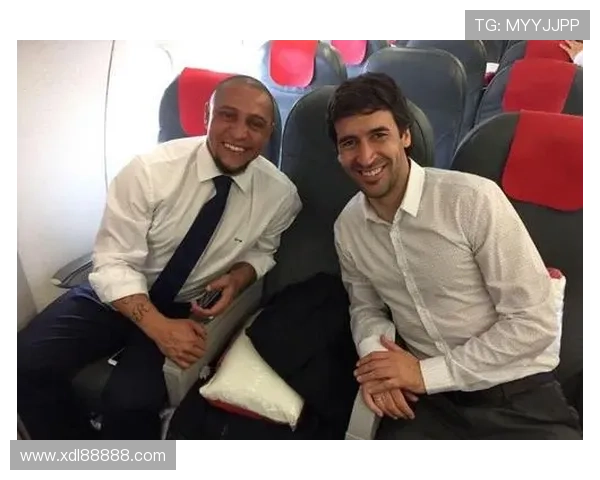 年轻时的足球明星劳尔颜值回顾与风采展现